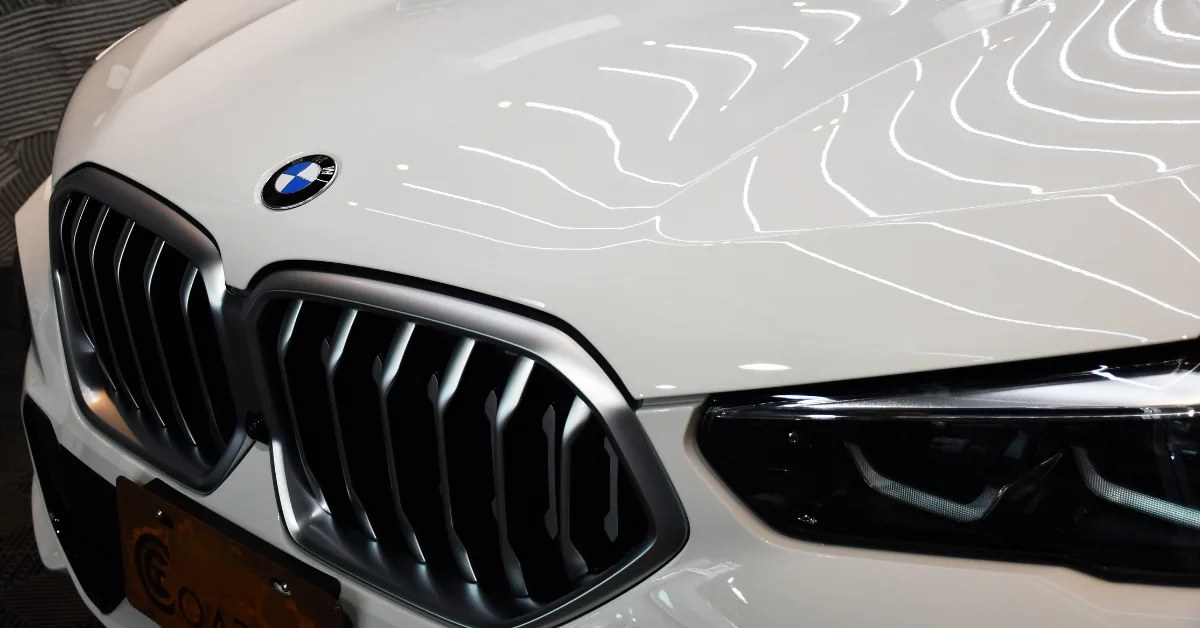 高雄汽車包膜｜匠車體電腦版型不拆車，白色 BMW X6 包膜實錄