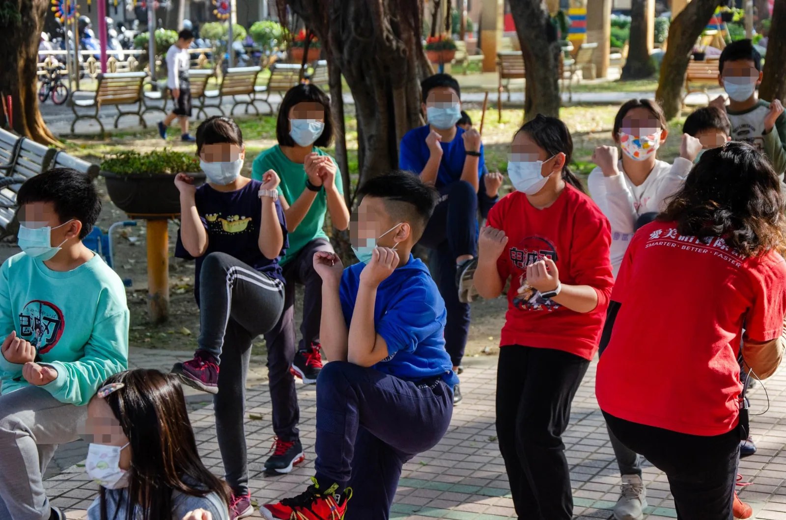 觀察生態池、戶外活動、益智遊戲等多元安排