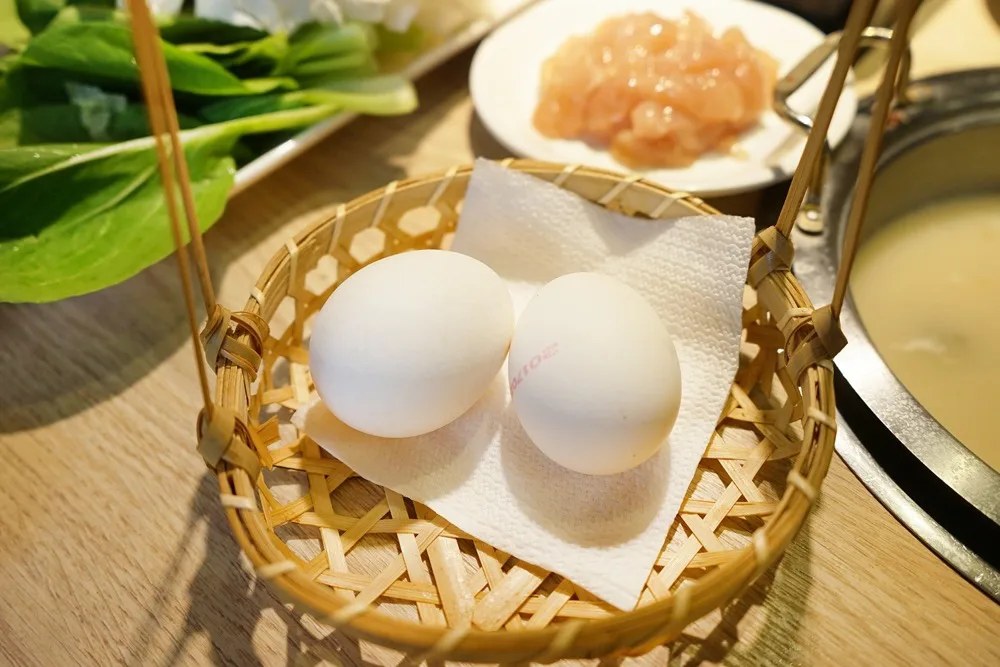 壽喜燒附新鮮雞蛋