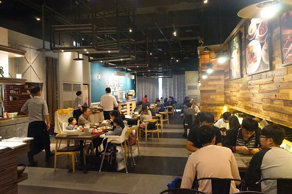用餐時段客滿，建議訂位