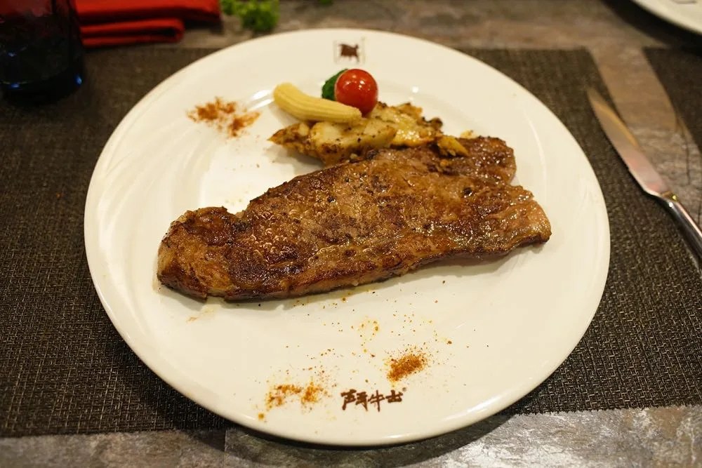 紐約牛排 五分熟