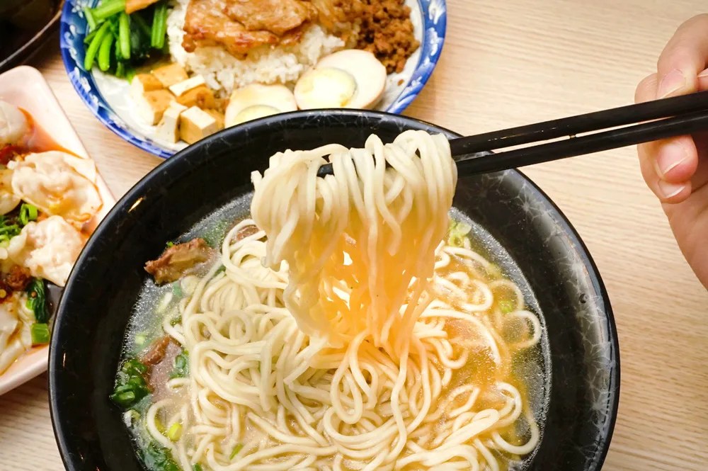 細麵軟硬適中、很Q