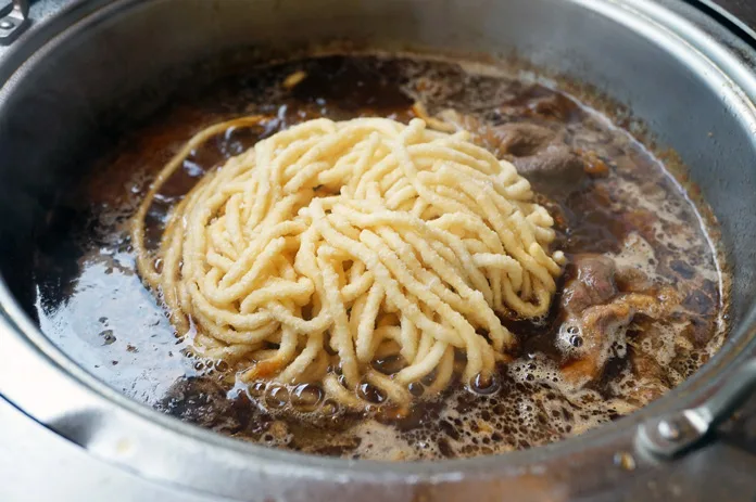 二鍋入味好吃的肉燥飯