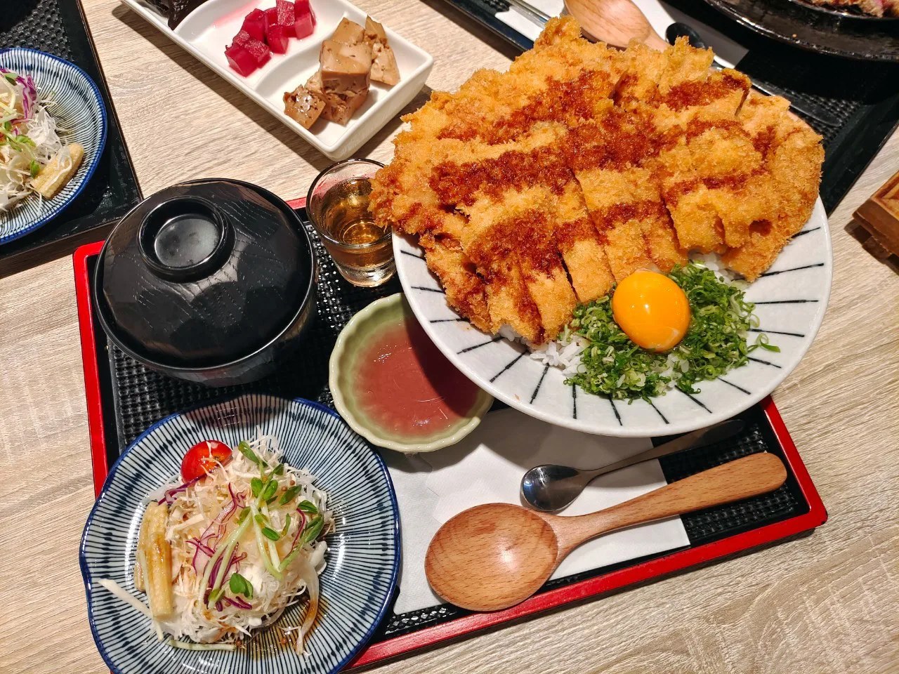 炸豬排丼(大)\$280