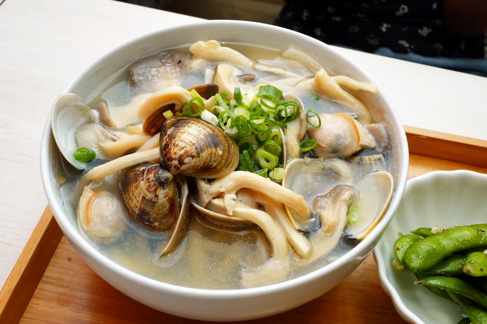 酒香蛤蠣烏龍麵