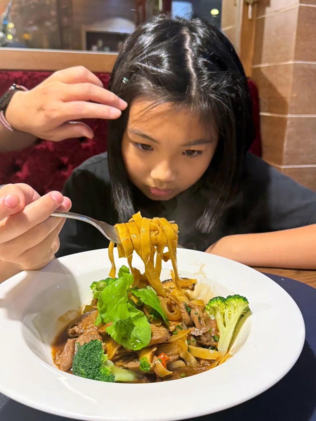 香辣菌菇羊肩肉寬扁麵