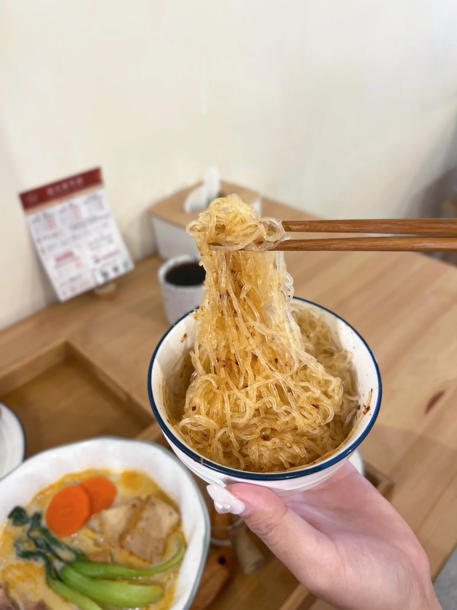 冬粉拌辣醬越吃越開胃