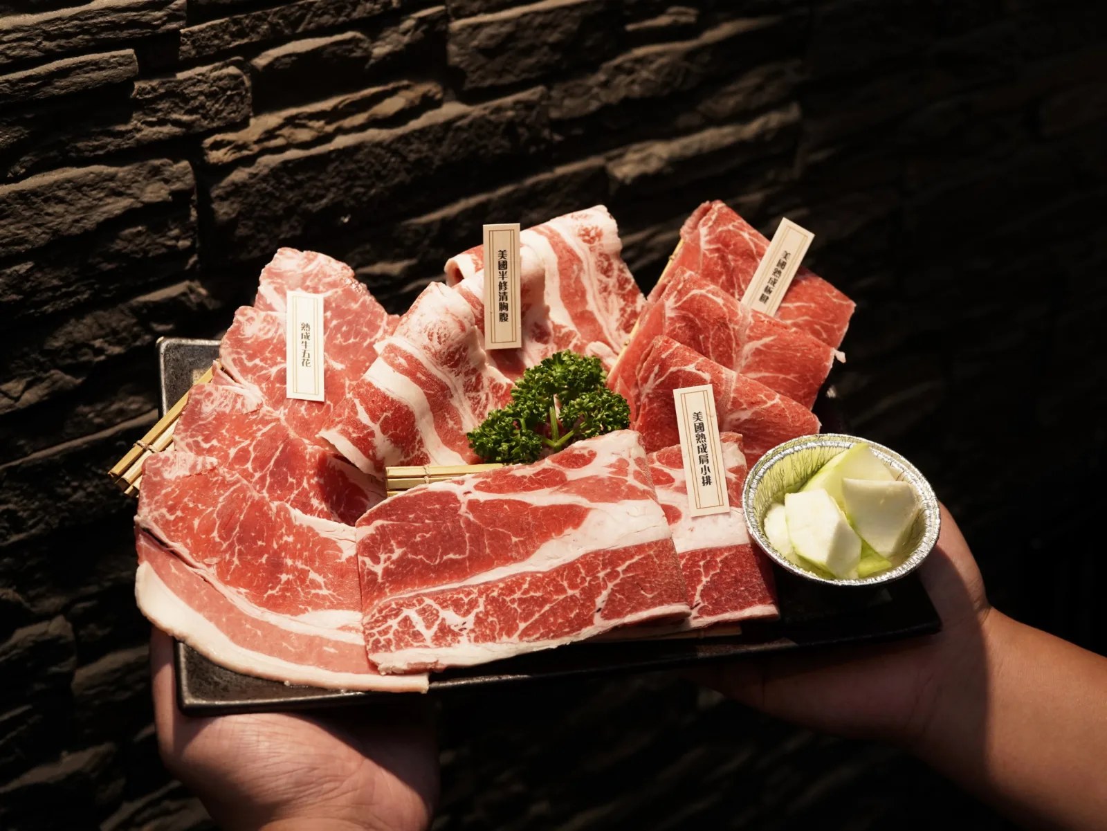 鐵人豪吃套餐 $599(牛)