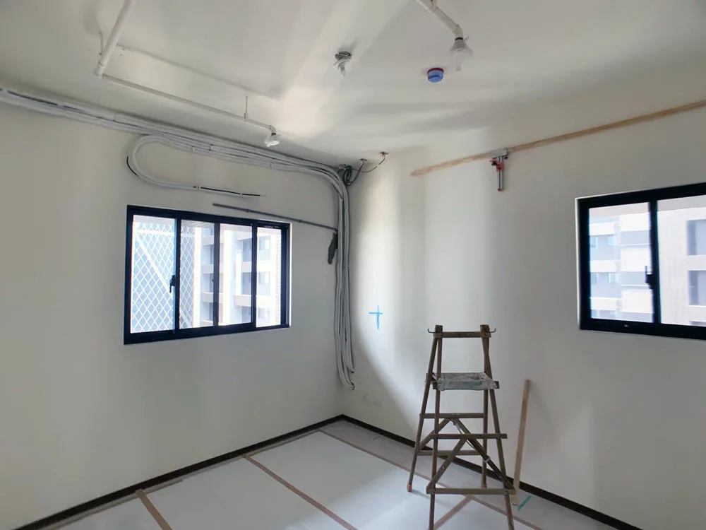 主臥、次臥施工中
