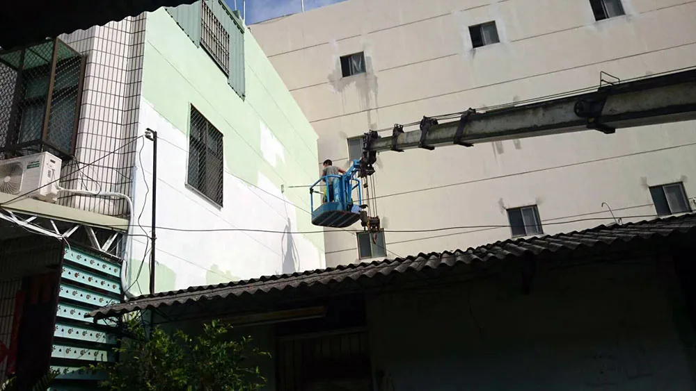 跟屋頂同色系