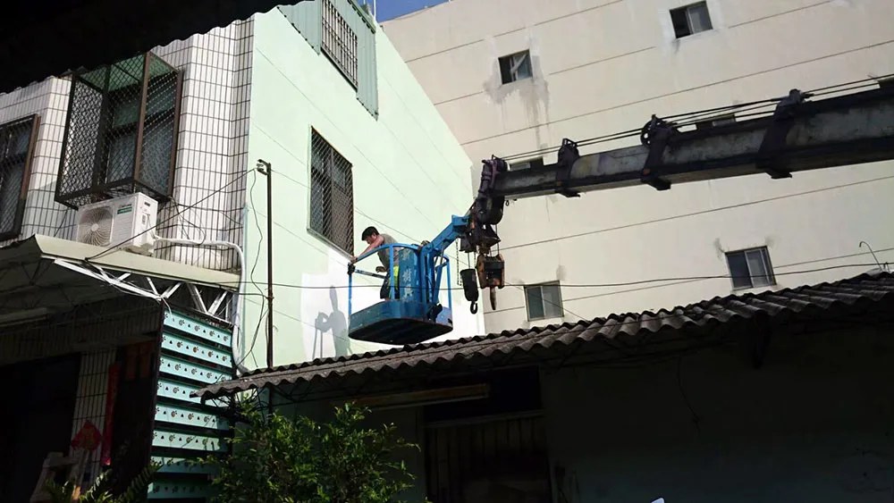 高處施工不易