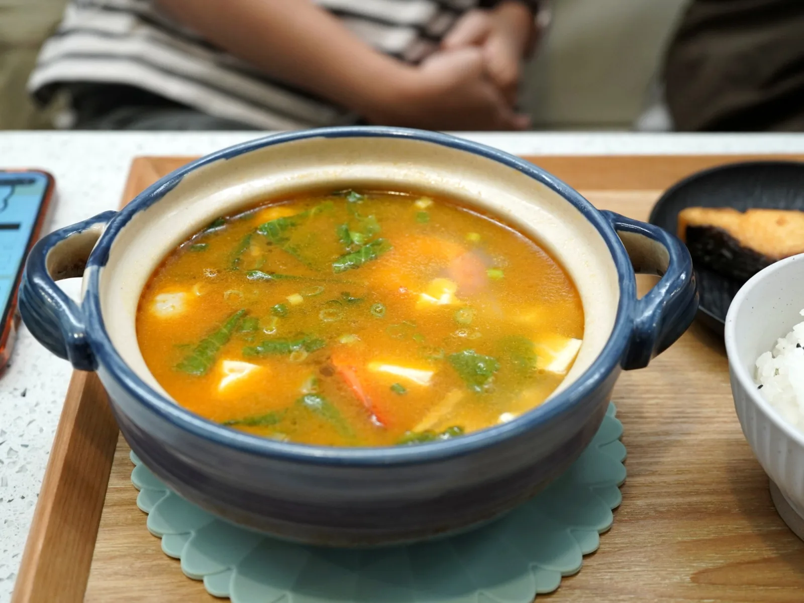 寶煲餐飲湯品套餐，蝦仁豆腐湯配白飯